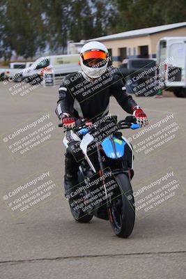 media/Nov-07-2022-Lets Ride (Mon) [[fbd0a82950]]/Around the Pits/